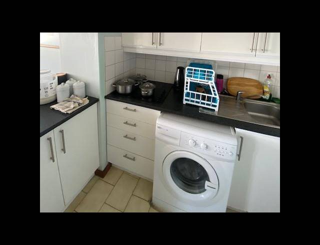 0 BEDROOM PROPERTY TO RENT IN ORANJEZICHT